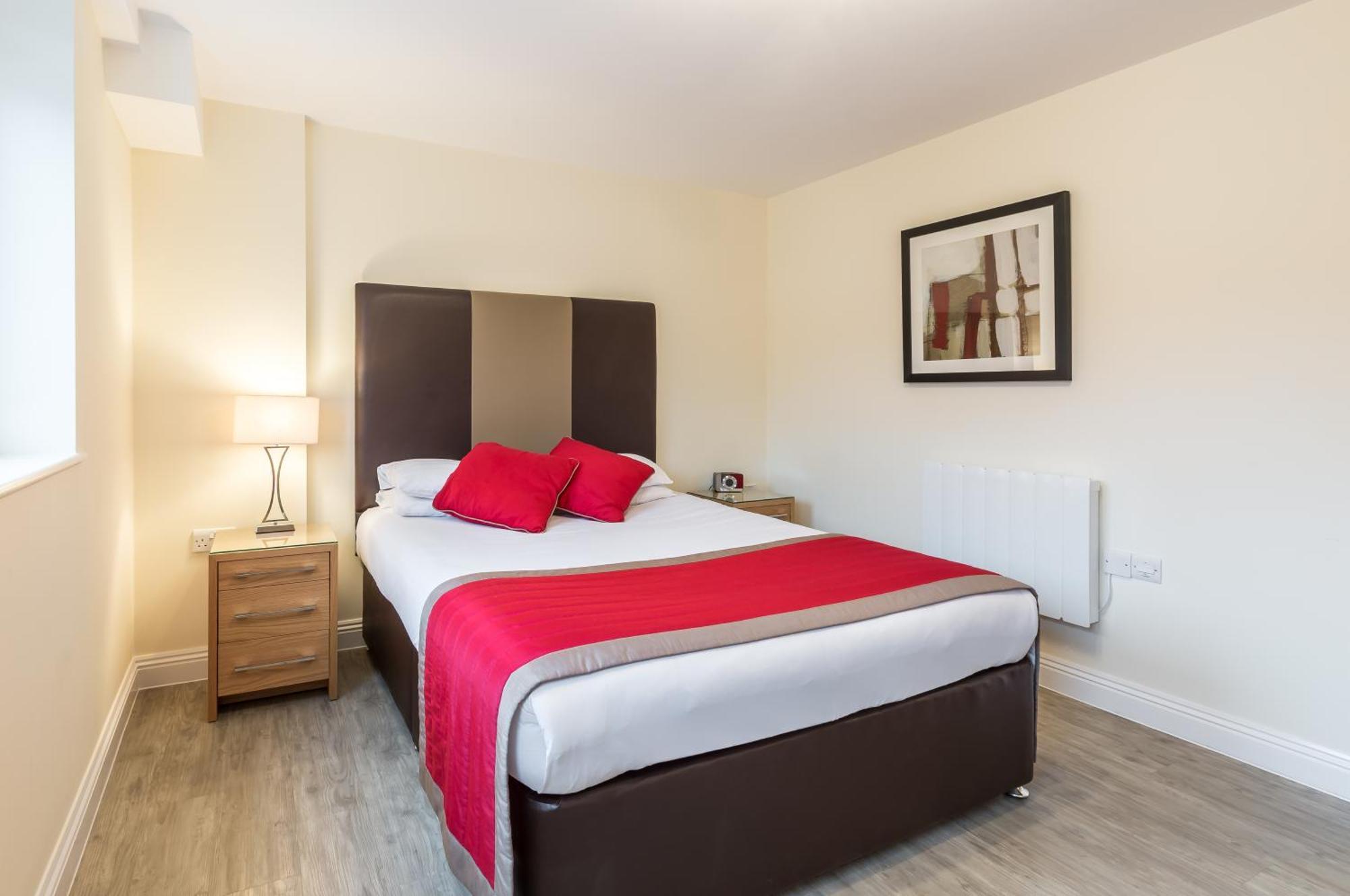 House Of Fisher - Central Point Basingstoke Dış mekan fotoğraf