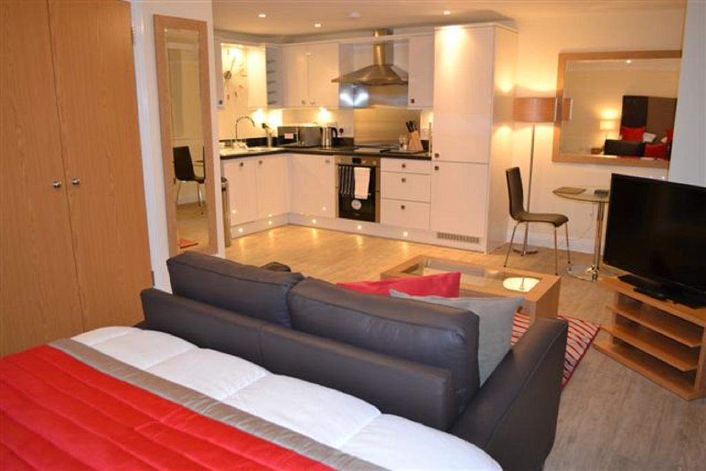House Of Fisher - Central Point Basingstoke Dış mekan fotoğraf