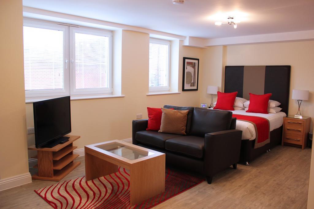 House Of Fisher - Central Point Basingstoke Dış mekan fotoğraf